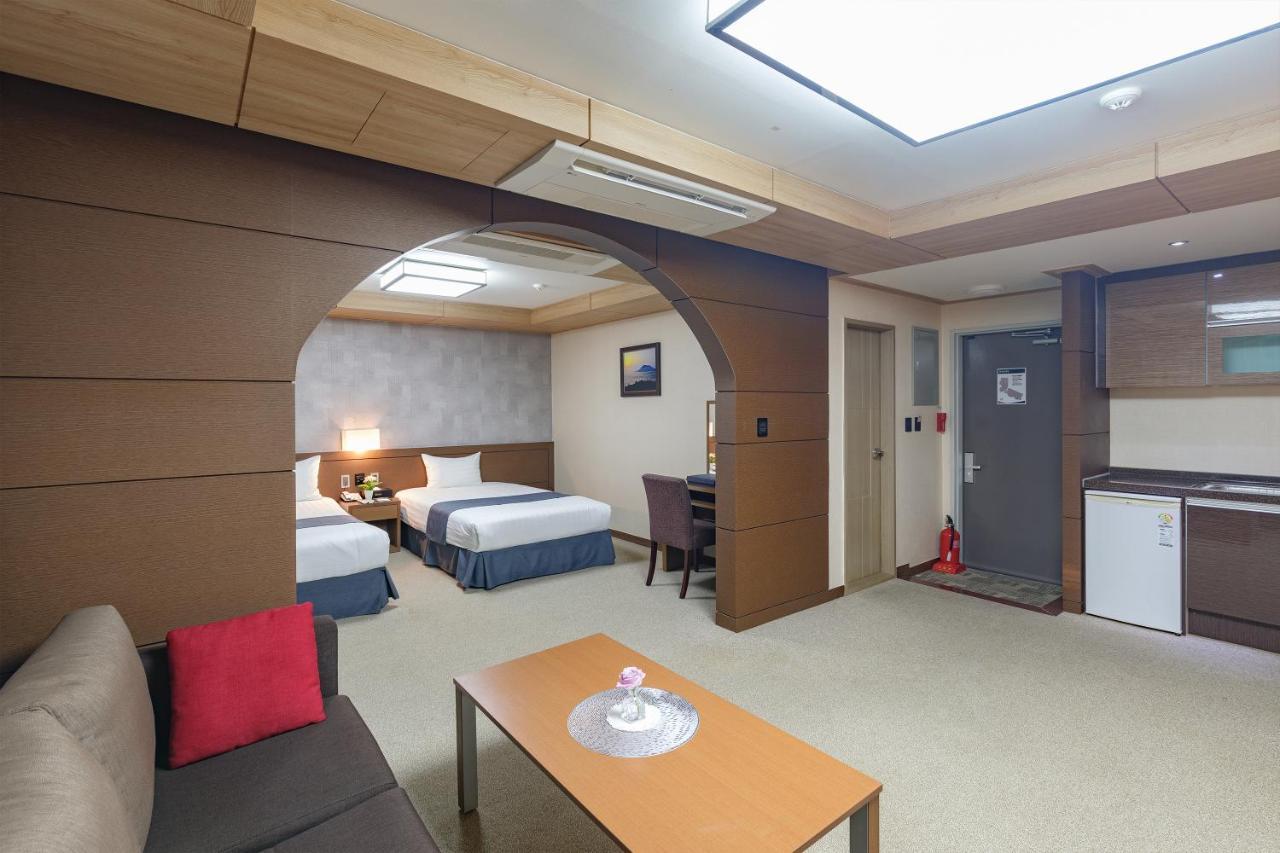 Benikea Hotel Jeju Exterior photo