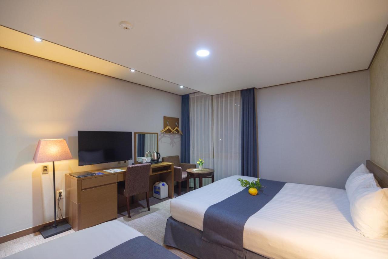 Benikea Hotel Jeju Exterior photo