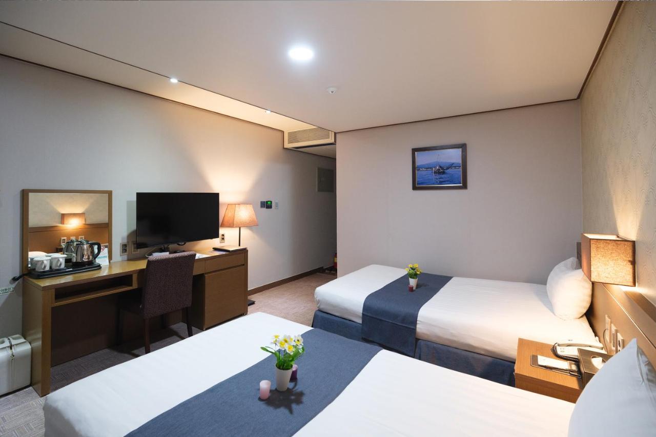 Benikea Hotel Jeju Exterior photo
