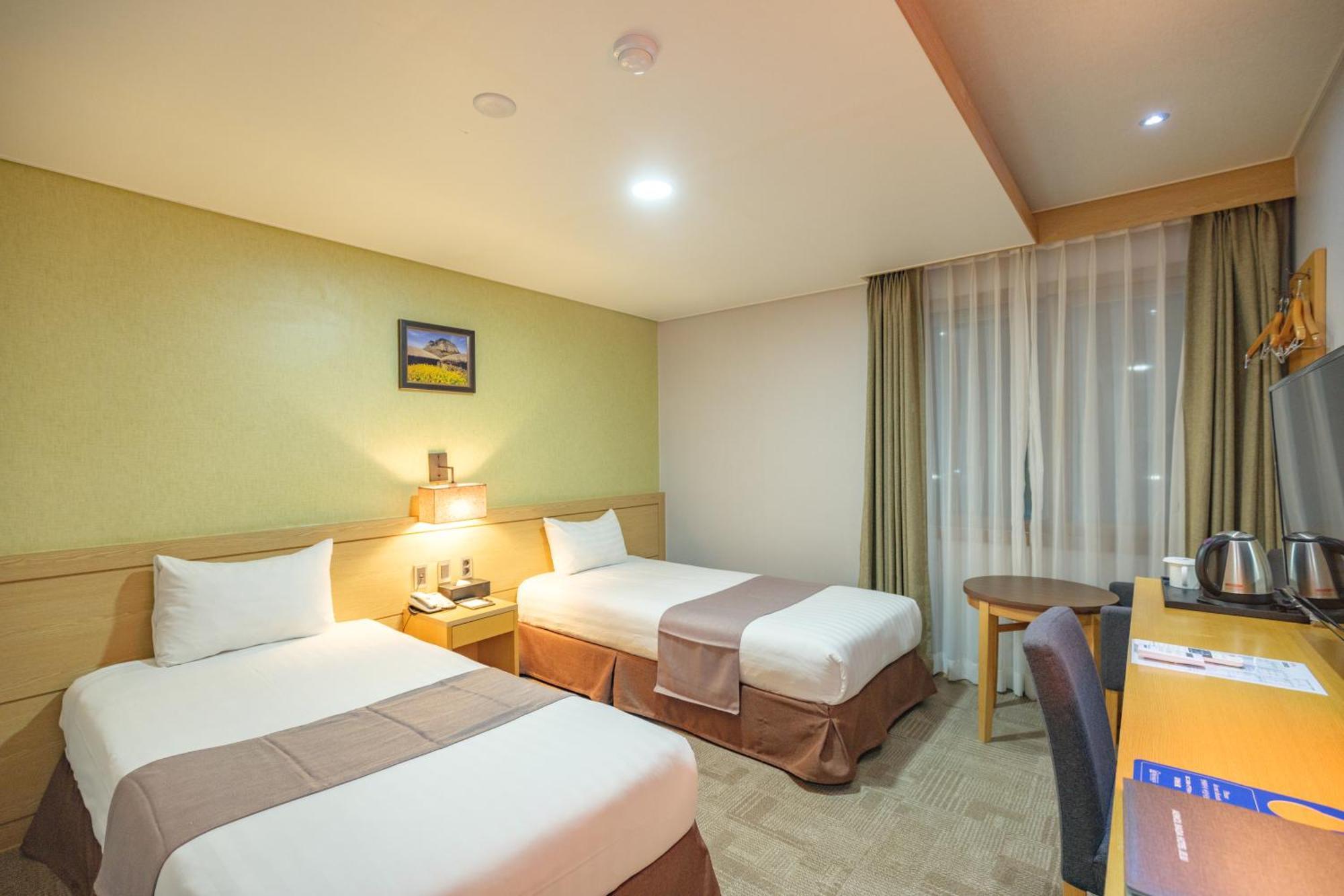 Benikea Hotel Jeju Exterior photo