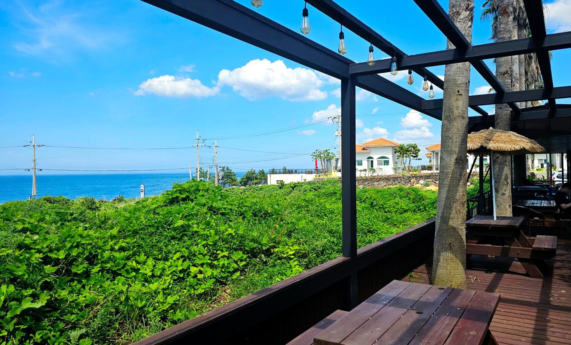Benikea Hotel Jeju Exterior photo